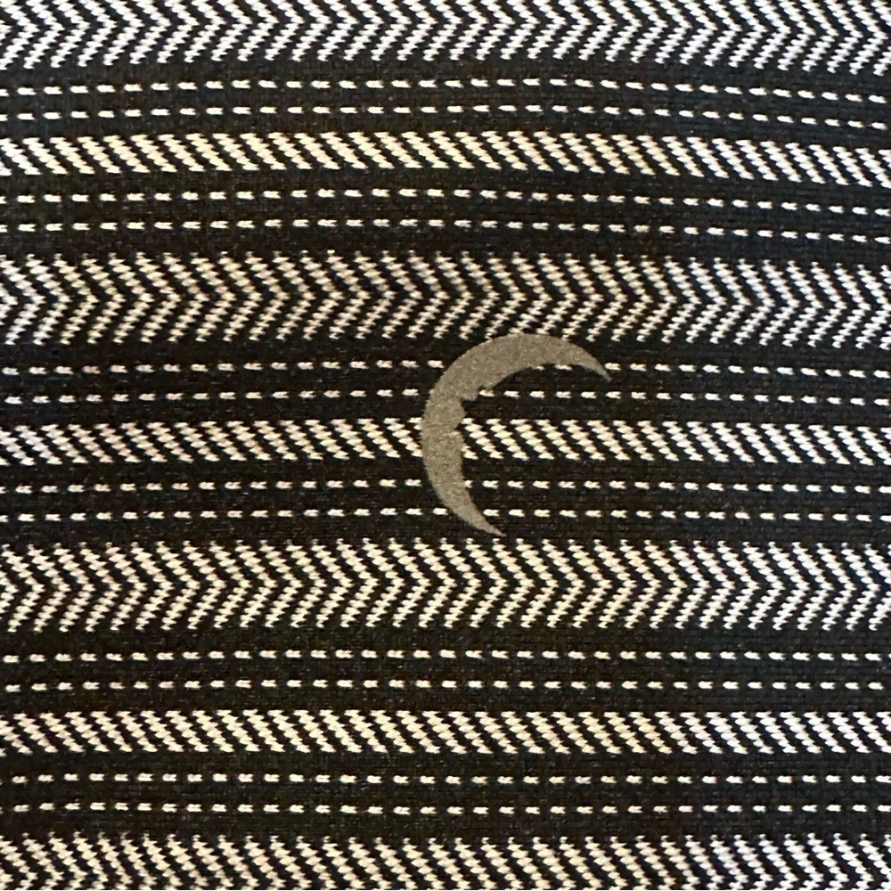 Zyia Active Leggings Aztec Adrenaline Black Gray Striped - Women’s Size 6-8 - Picture 6 of 8